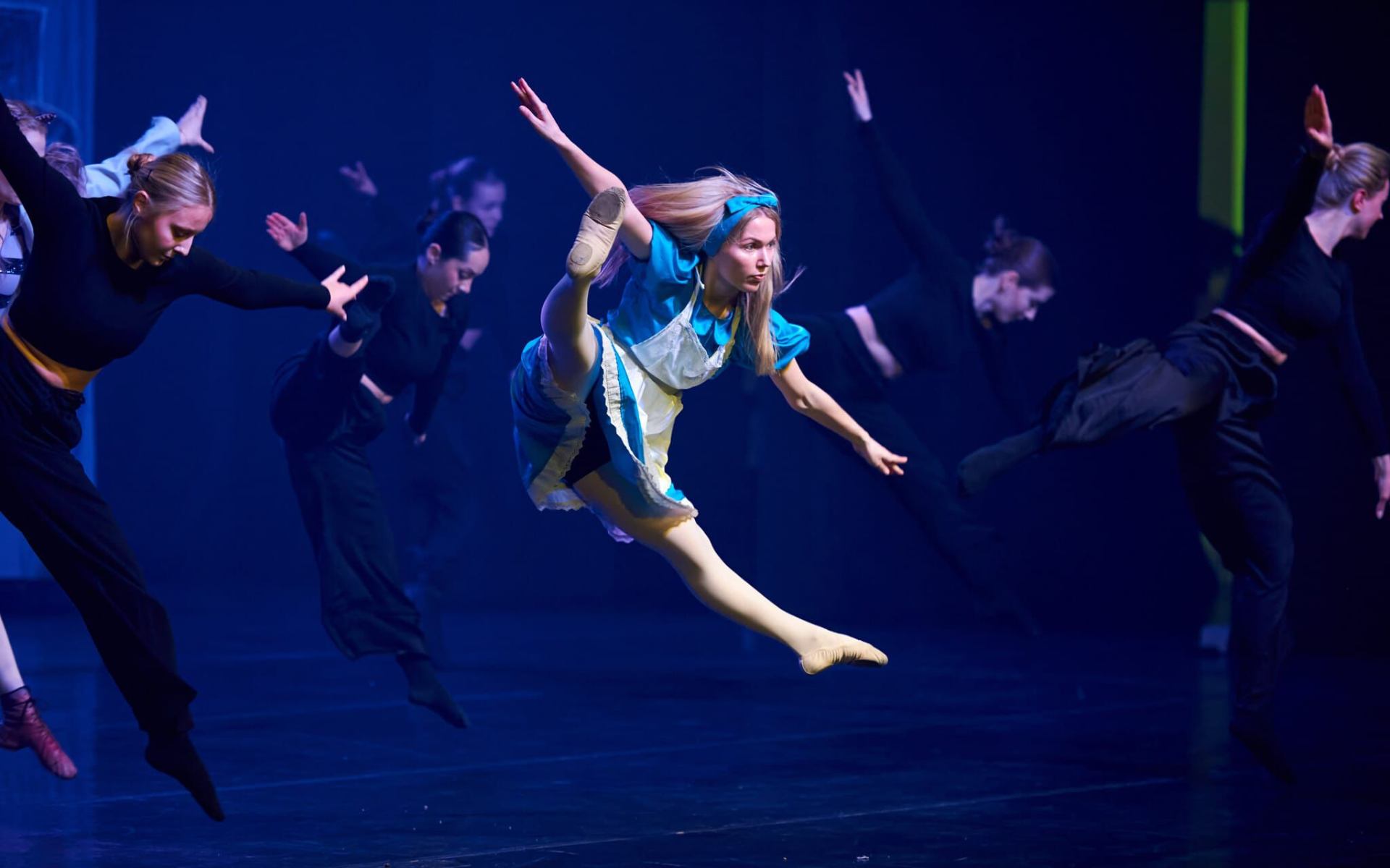 Spotlight dance